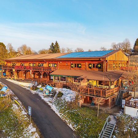 Sport-hotel Šibeniční vrch Mnichovice Exterior foto
