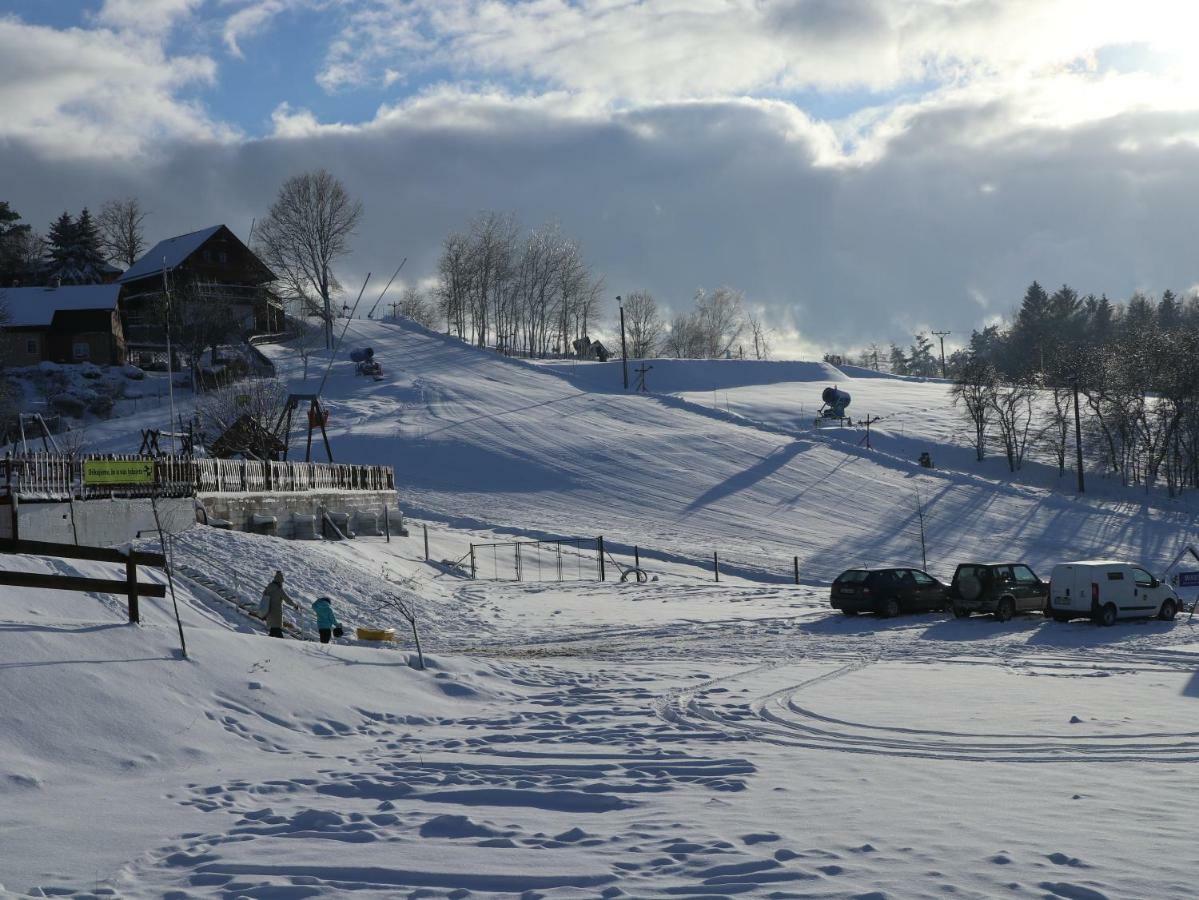 Sport-hotel Šibeniční vrch Mnichovice Exterior foto